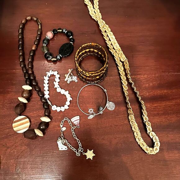 Mixed Lot Bracelet Beads Wood Boho Festival Gold Buttons Cross Earrings Bundle - Picture 12 of 12